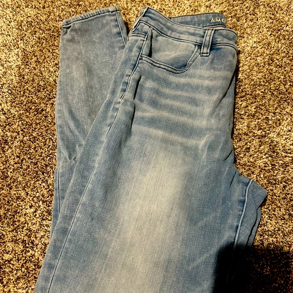 American Eagle Super High Rise Jegging - Picture 6 of 6